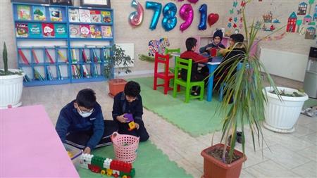 اجرای  بازی های فکری _ آموزشی به مناسبت دهۀ مبارک فجر و روز پدر