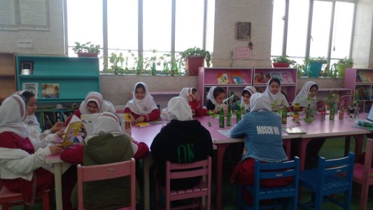 برگزاری نشست «با هم خوانی» با حضور دانش آموزان دبستان امین