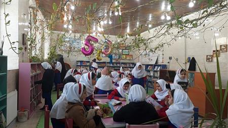بازدید دانش آموزان مدرسه شهید بنی عقیل از کتابخانه «بوستان کتاب»