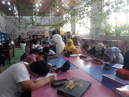 برگزاری ایستگاه نقاشی به مناسبت هفته عفاف و حجاب