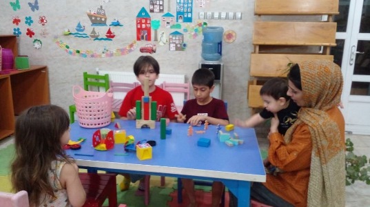 اجرای بازی های فکری و آموزشی در کتابخانه