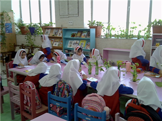 بازدید دانش آموزان دبستان افضلی از کتابخانه