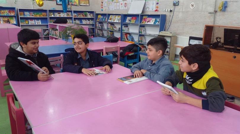 نشست کتابخوان کتابخانه ای