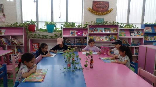 نشست «با هم خوانی» اعضای کتابخانه