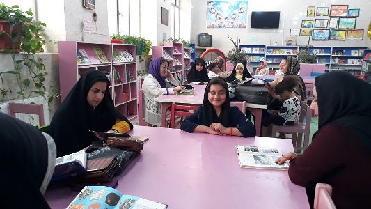 نشست مطالعاتی به مناسبت روز ادبیات کودک و نوجوان